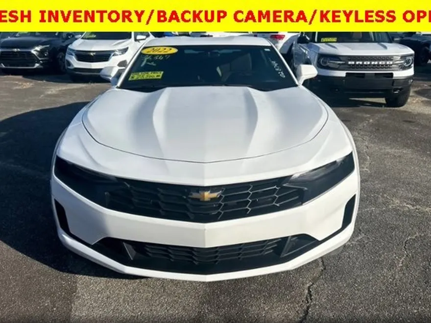 2022 Chevrolet Camaro 1LT photo 1