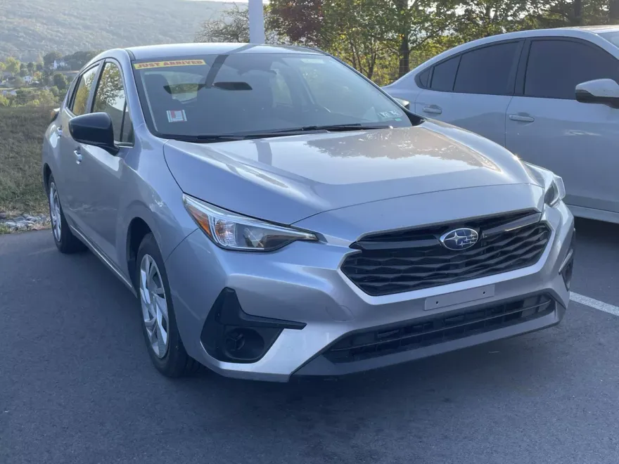 2024 Subaru Impreza Base photo 1