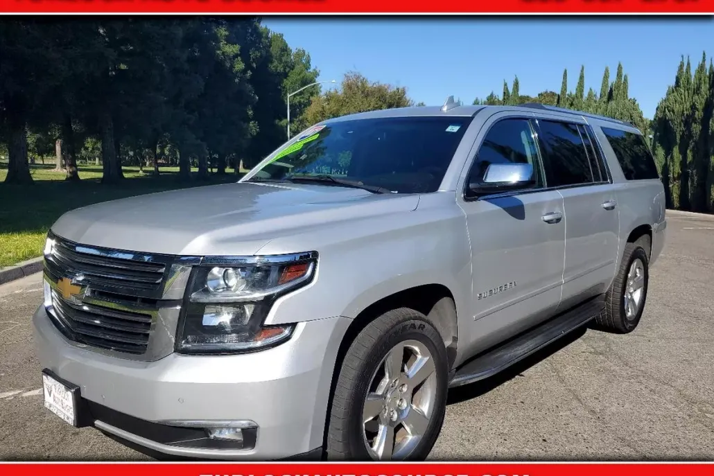 2017 Chevrolet Suburban Premier photo 1