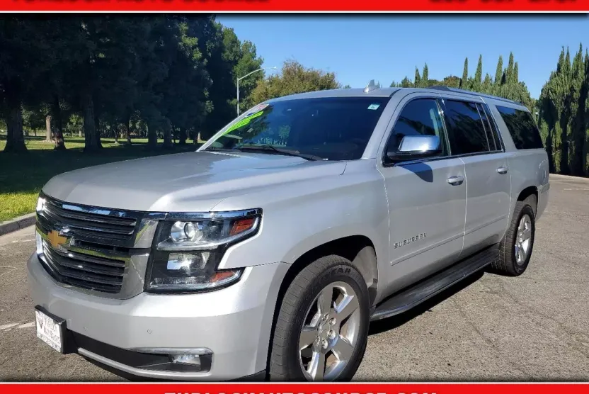 2017 Chevrolet Suburban Premier photo 1