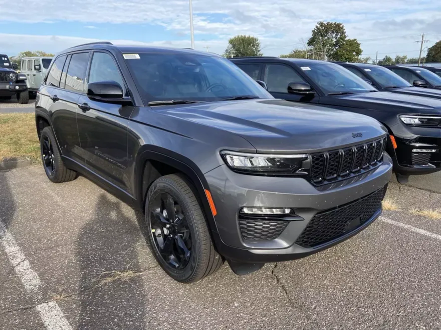 2025 Jeep Grand Cherokee Limited photo 1