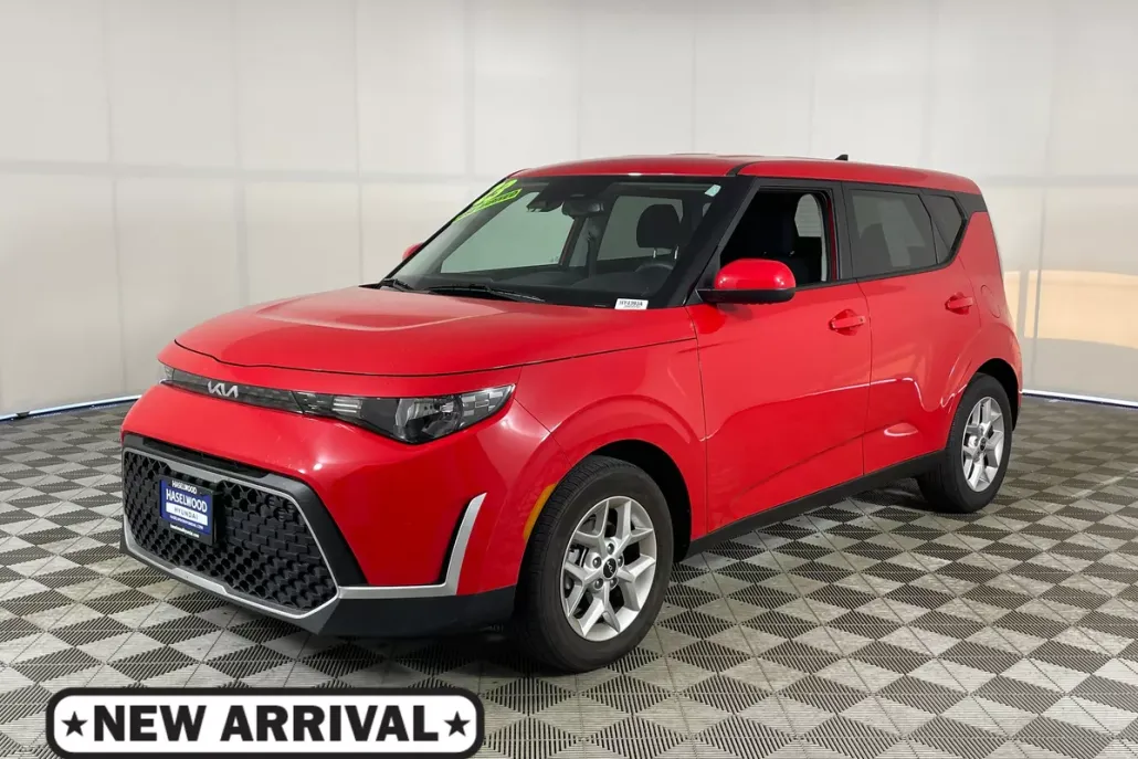 2023 Kia Soul S photo 1