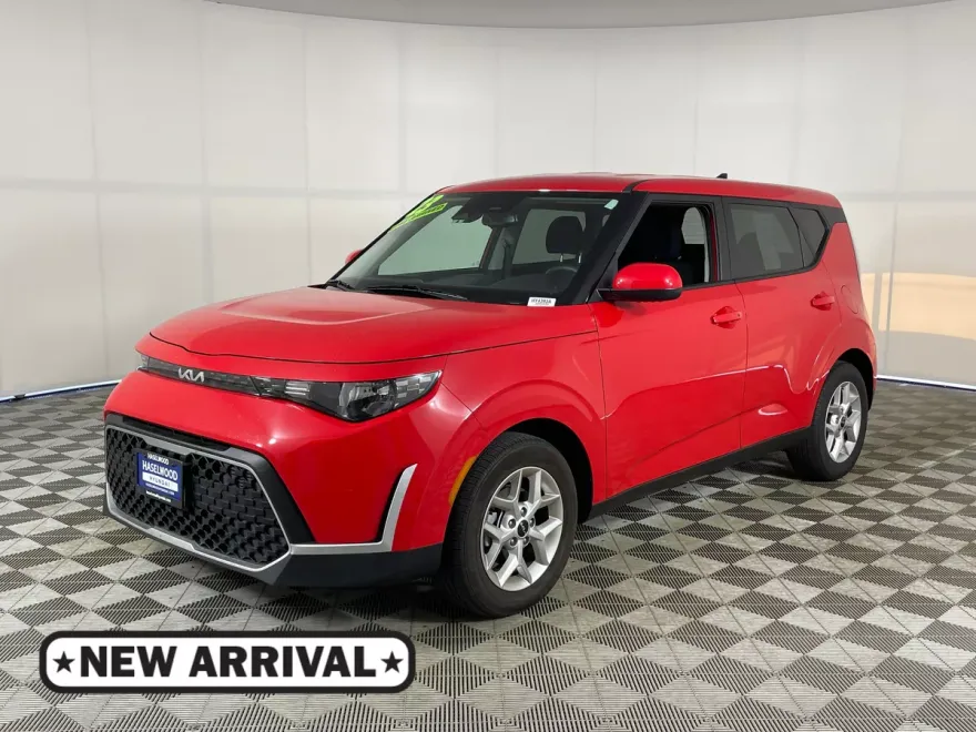 2023 Kia Soul S photo 1