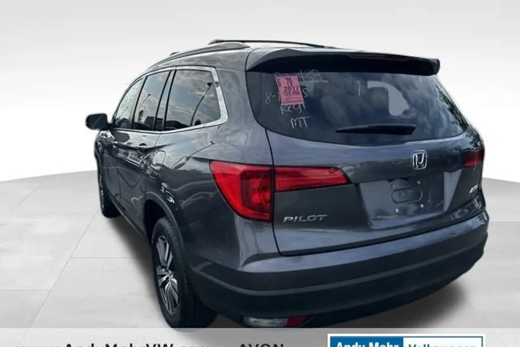 2017 Honda Pilot EX-L photo 1