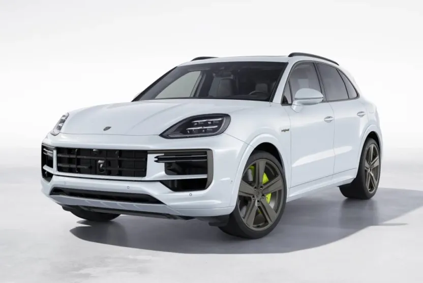 2025 Porsche Cayenne Turbo E-Hybrid photo 1