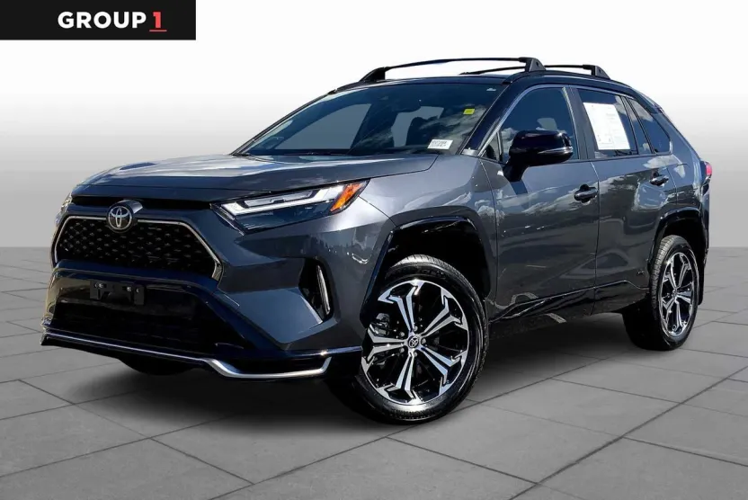 2025 Toyota RAV4 Hybrid XSE Sport photo 1