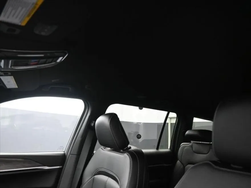 2025 Jeep Grand Cherokee Limited photo 1