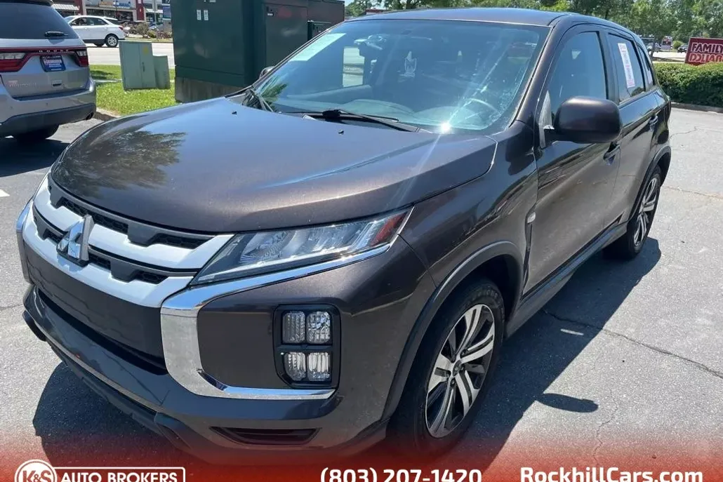 2020 Mitsubishi Outlander Sport ES photo 1