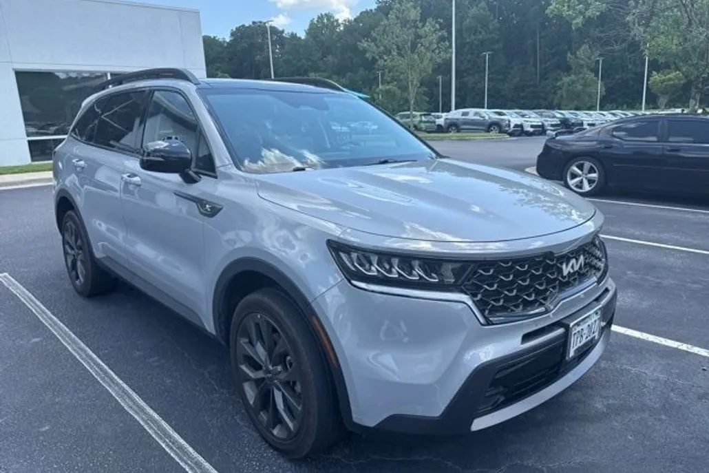 2023 Kia Sorento X-Line EX photo 1