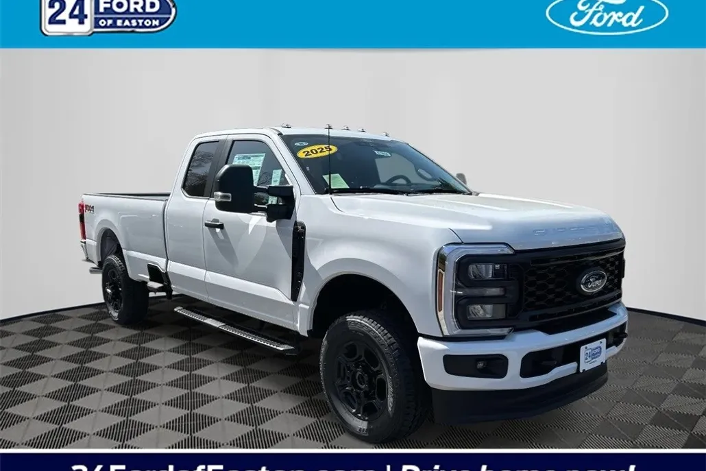 2025 Ford F-350 XL photo 1