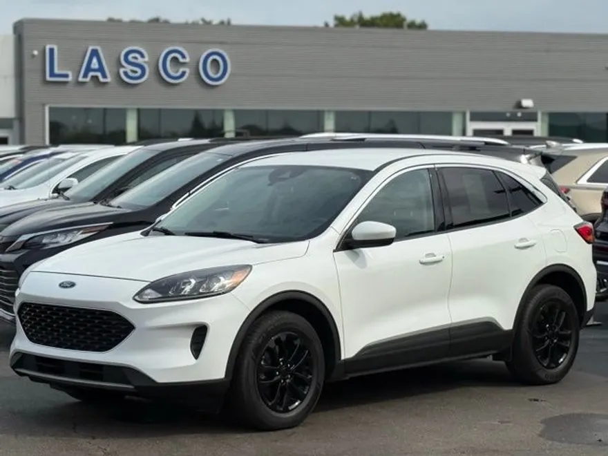 2020 Ford Escape SE photo 1