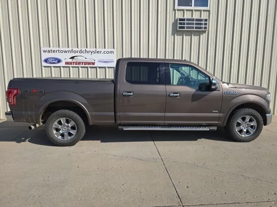 2016 Ford F-150 Lariat photo 1
