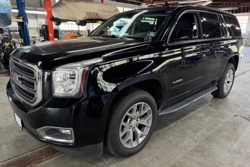 2018 Gmc Yukon SLE photo 1