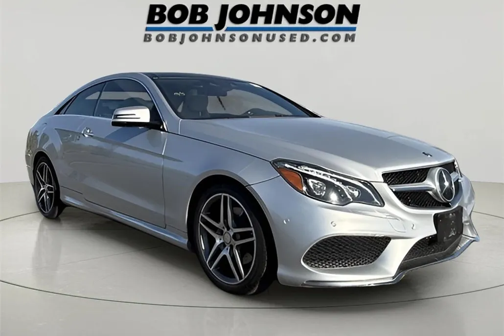 2016 Mercedes Benz E 400 4MATIC photo 1