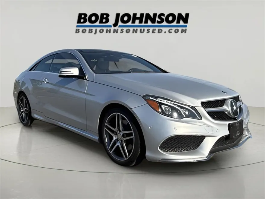 2016 Mercedes Benz E 400 4MATIC photo 1