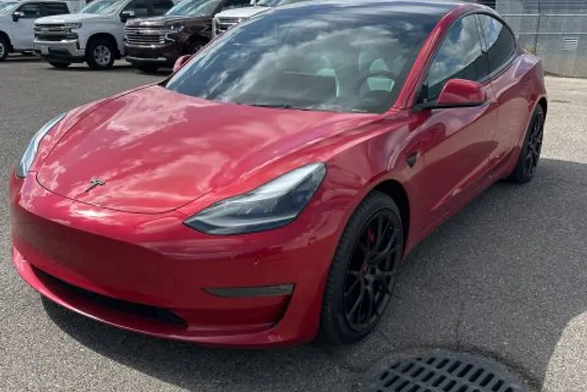 2023 Tesla Model 3 Performance photo 1
