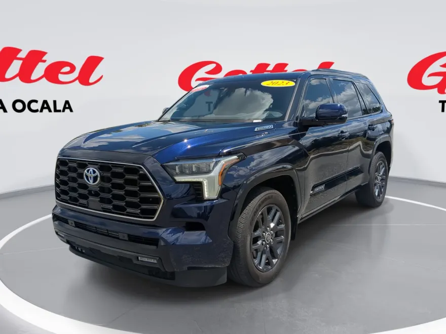 2023 Toyota Sequoia Platinum photo 1
