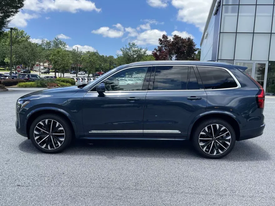 2026 Volvo XC90 Plus photo 1