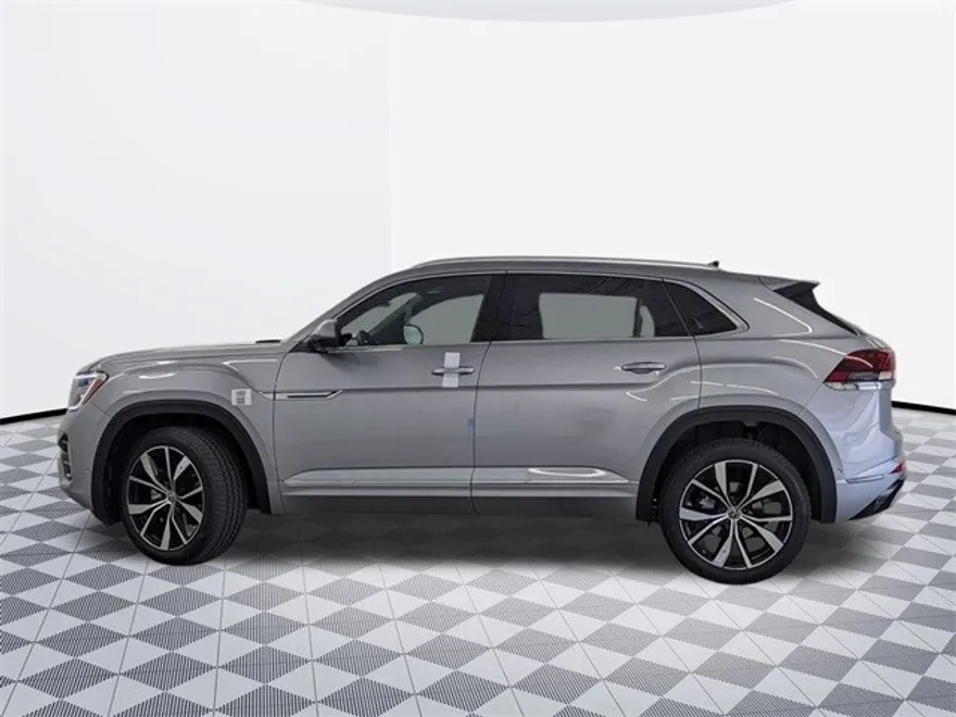 2026 Volkswagen Atlas Cross Sport SEL Premium R-Line photo 1