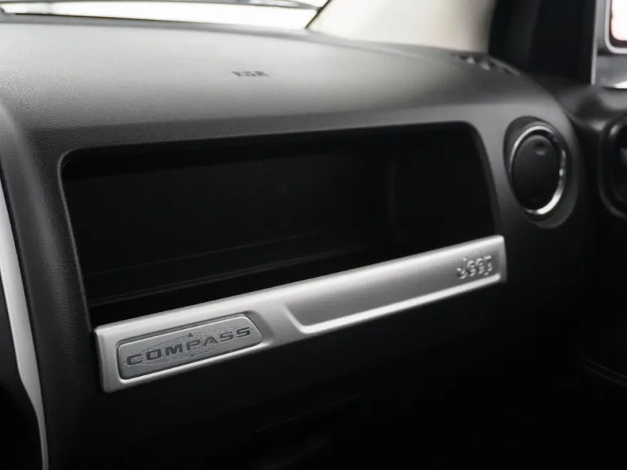 2017 Jeep Compass High Altitude photo 25