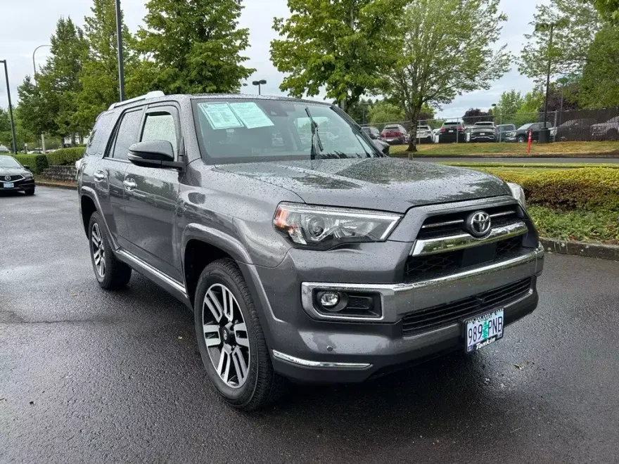 2023 Toyota 4Runner Limited photo 1