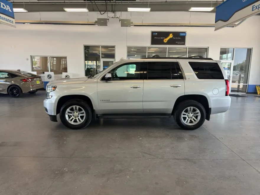 2015 Chevrolet Tahoe LT photo 1