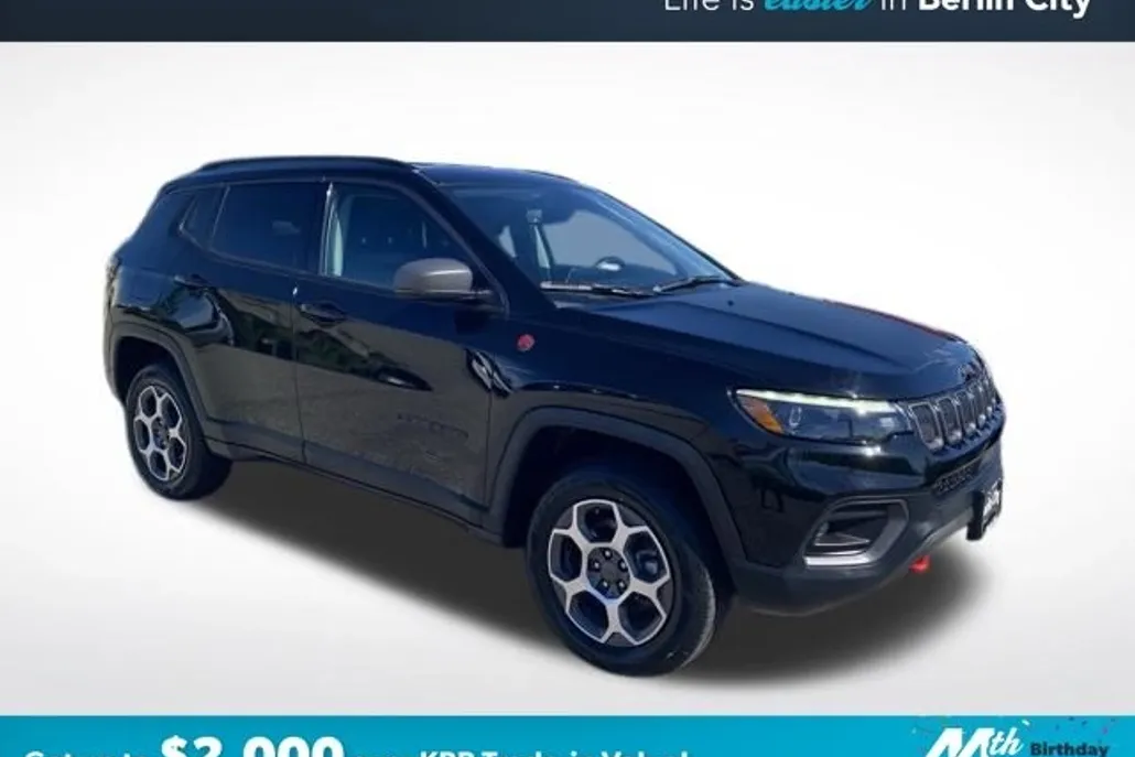 2022 Jeep Compass Trailhawk photo 1
