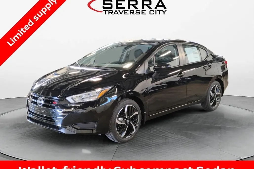 2025 Nissan Versa SR photo 1