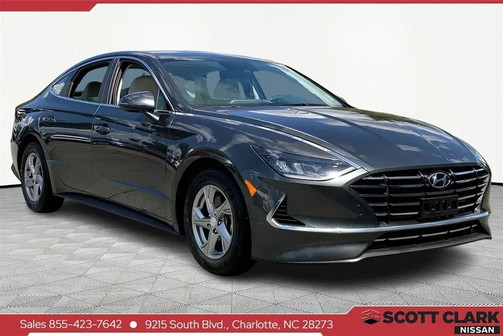 2022 Hyundai Sonata SE photo 1