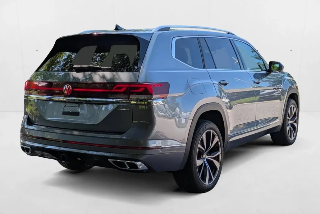 2024 Volkswagen Atlas SEL Premium R-Line photo 1