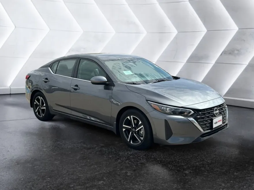 2025 Nissan Sentra SV photo 1