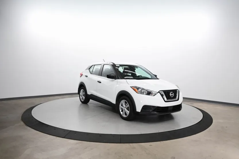 2020 Nissan Kicks S photo 1