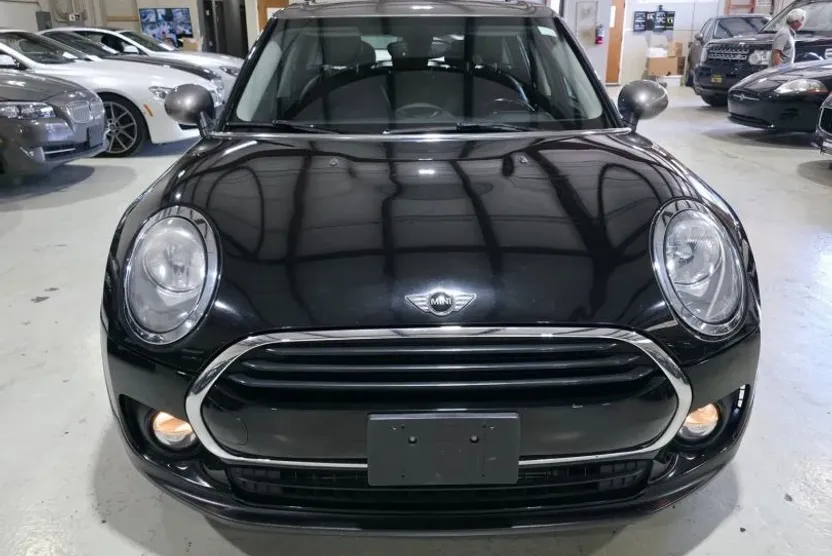 2017 Mini Clubman Base photo 1