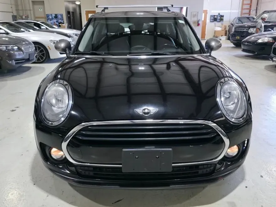 2017 Mini Clubman Base photo 1