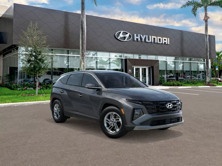 2026 Hyundai Tucson SE photo 1