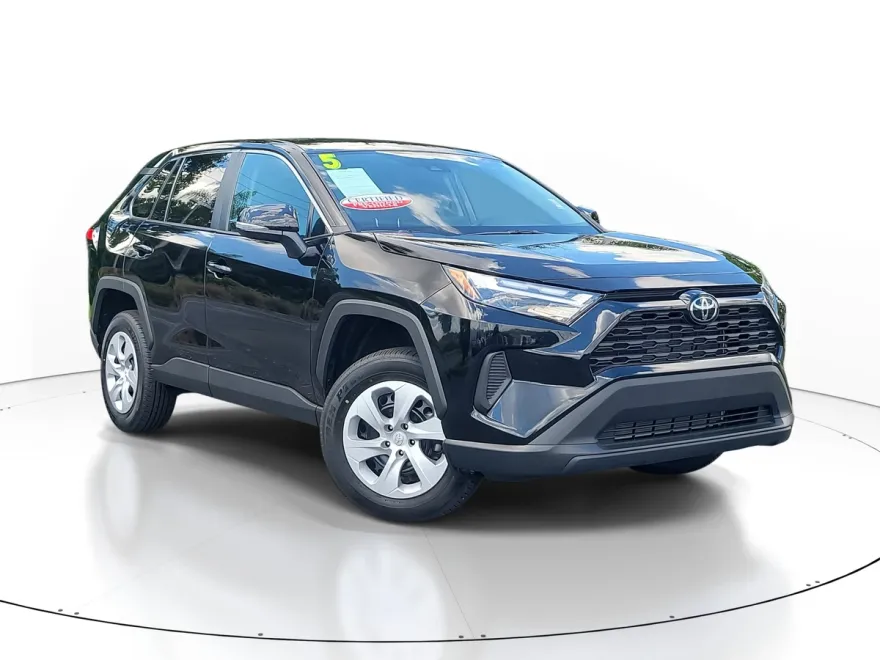 2025 Toyota RAV4 LE photo 1