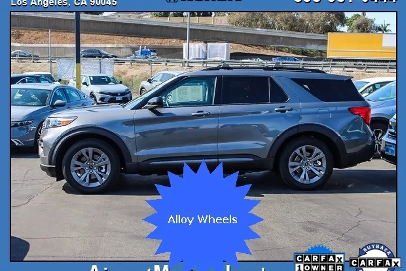 2022 Ford Explorer XLT photo 1