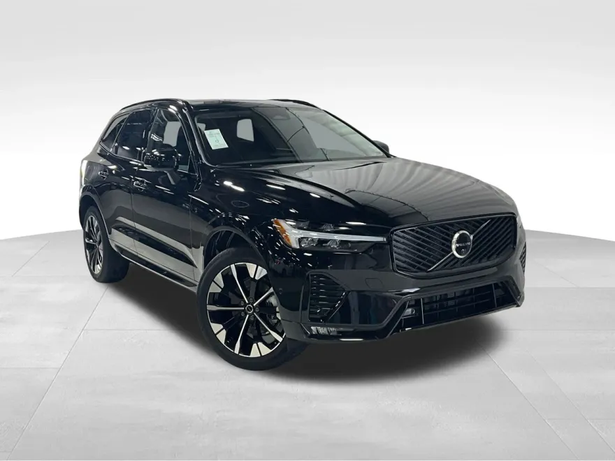 2026 Volvo XC60 B5 Plus photo 1