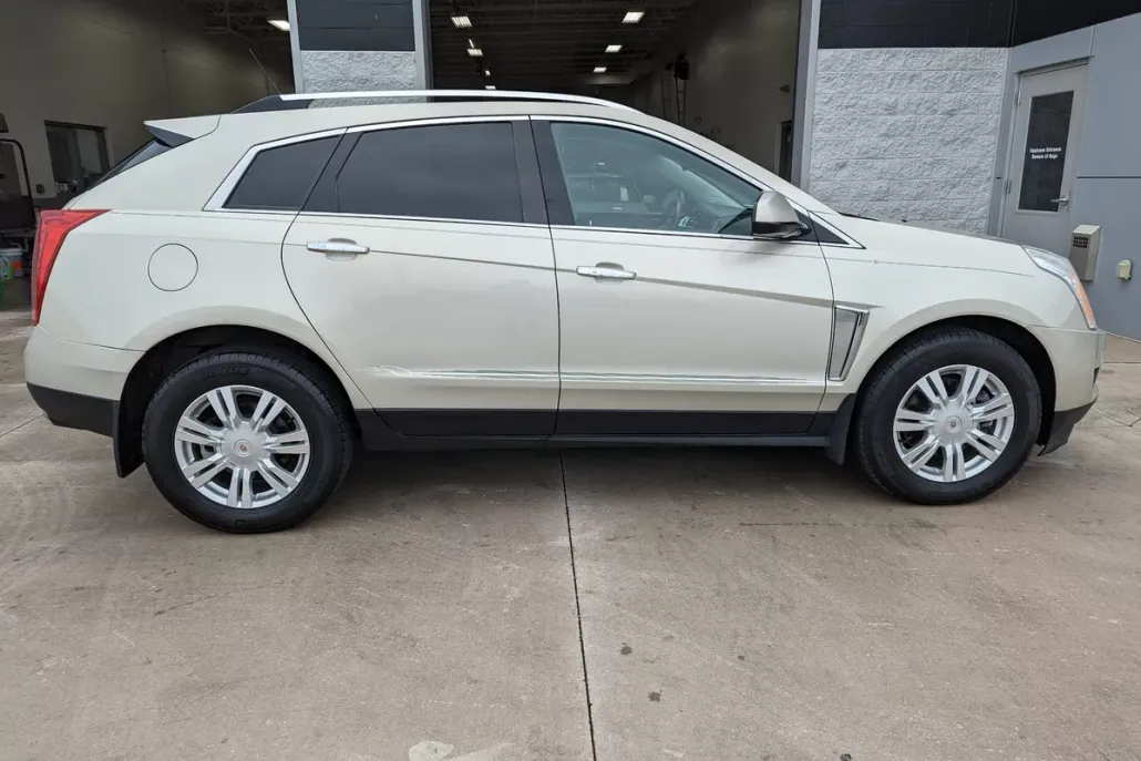 2014 Cadillac SRX Luxury photo 1