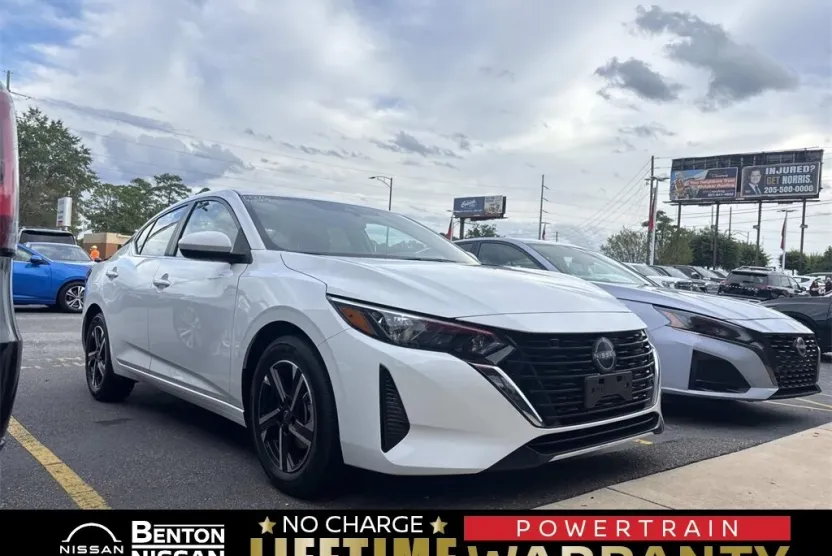 2025 Nissan Sentra SV photo 1