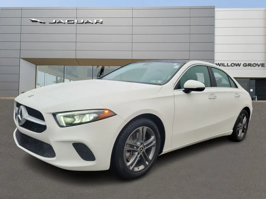 2020 Mercedes Benz A 220 photo 1