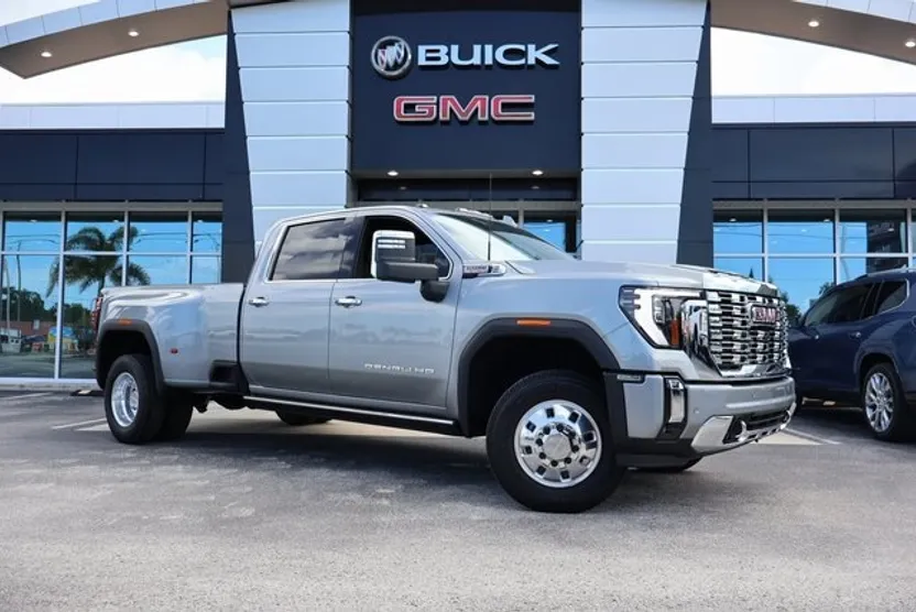 2025 Gmc Sierra 3500 HD Denali photo 1