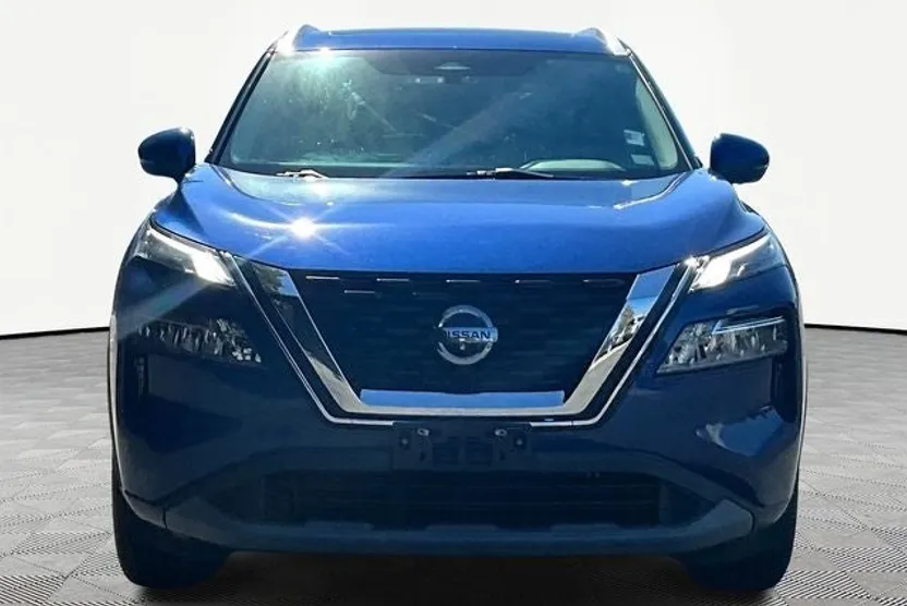 2021 Nissan Rogue SV photo 1