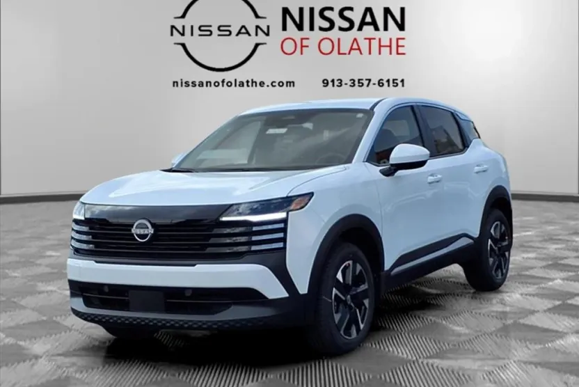 2025 Nissan Kicks SV photo 1
