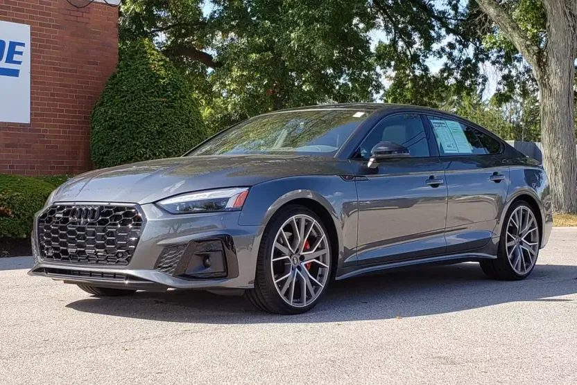 2025 Audi A5 S line Premium Plus 45 TFSI Quattro photo 1