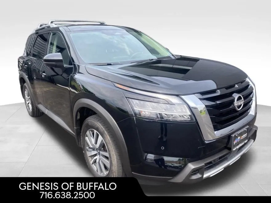 2023 Nissan Pathfinder SL photo 1