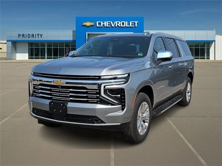 2025 Chevrolet Suburban Premier photo 1