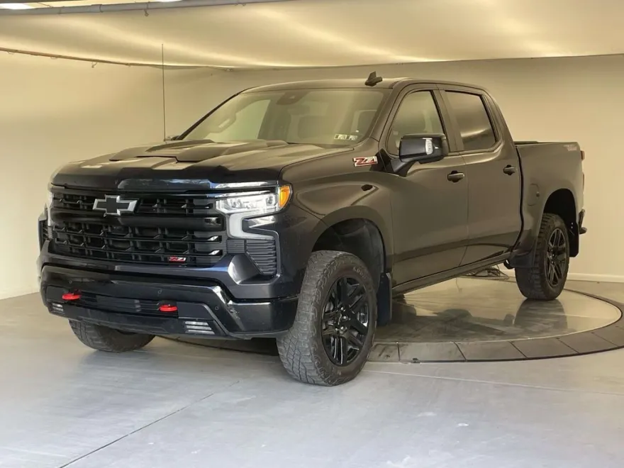 2024 Chevrolet Silverado 1500 LT Trail Boss photo 1