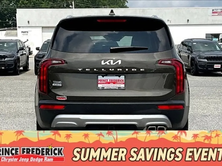 2022 Kia Telluride S photo 1
