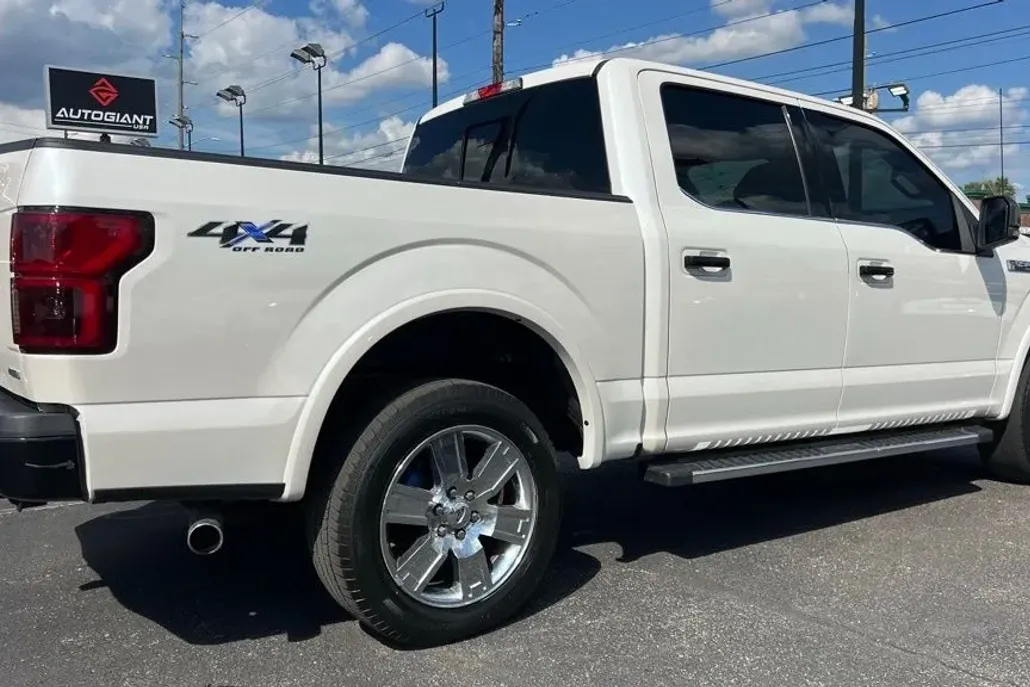 2019 Ford F-150 Lariat photo 1
